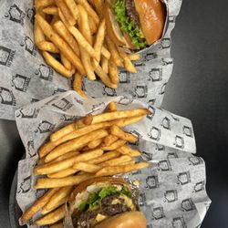 Single with cheese and fries, Classic Cheese with fries