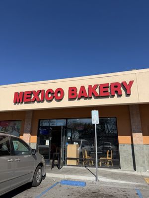 Mexico Bakery by null