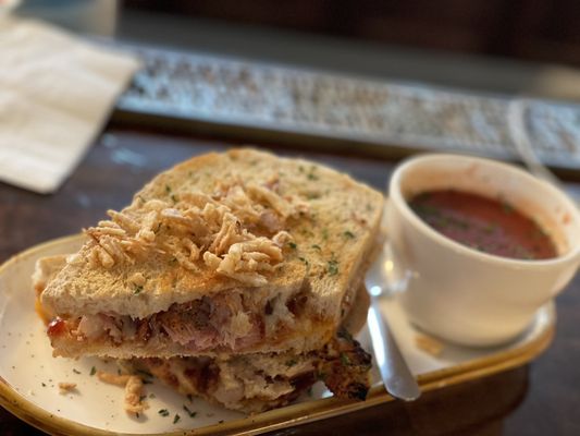 Grilled Cheese Bar by null