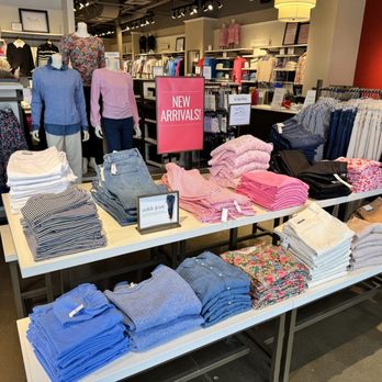Talbots - Women's Clothing Near Me - Williamsburg, Virginia