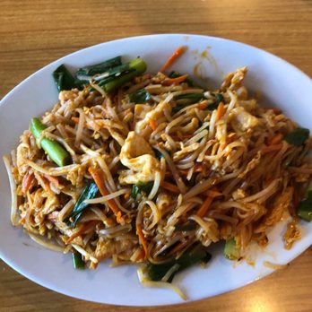 Ban Moon - Pad Thai was very good. Had to add $2 for chicken. - Thai Near Me - San Angelo, Texas