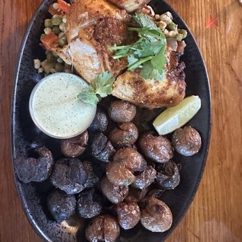 Robins Restaurant - Peruvian Chicken - New American Near Me - Cambria, California Robins Restaurant - Peruvian Chicken - New American Near Me - Cambria, California