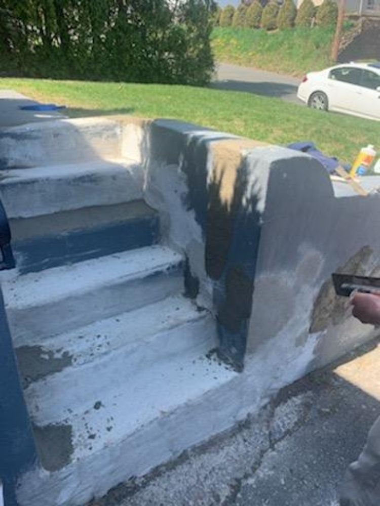 Slide of Michael's Professional Handyhandz Services