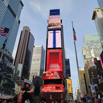 Times Square - Landmarks & Historical Buildings Near Me - New York, New York Times Square - Landmarks & Historical Buildings Near Me - New York, New York