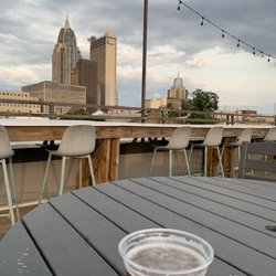 Greer's St. Louis Market - Beer on tap up on the roof.