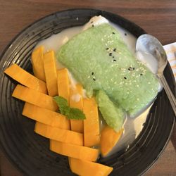 Samata Vegan House - Mango sticky rice