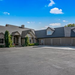 Alexandria Danilovitch, Realtor, Coldwell Banker Tomlinson - Wine Country Beauty
