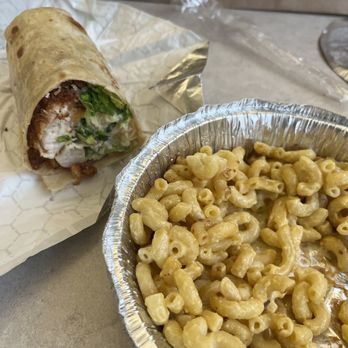 ClusterTruck - Chicken Caesar wrap, side of mac and cheese - Food Delivery Services Near Me - Indianapolis, Indiana