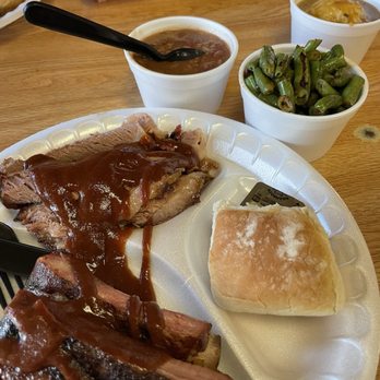 Tom's BBQ - Barbeque Near Me - Tempe, Arizona