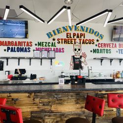 El Papi Real Street Tacos - Front entrance