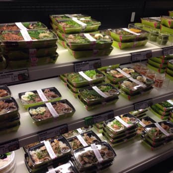 Itsu - Sushi Bars Near Me - Islington, XGL