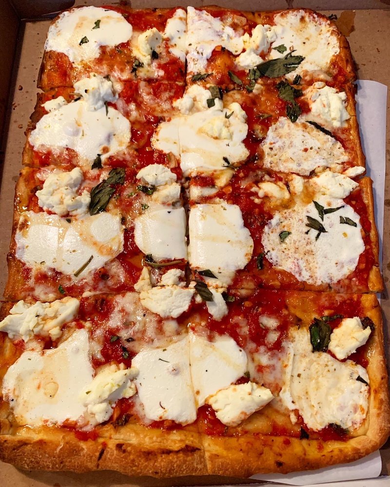 Alfonso's Family Trattoria & Gourmet Pizzeria