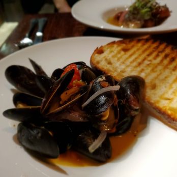 DiWine - Nightly special, mussels for $10 - Wine Bars Near Me - Astoria, New York