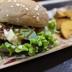 The Burger Cafe - The Boss