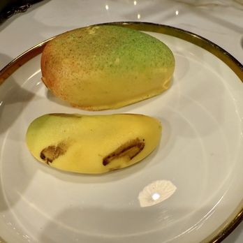 Pistachio Sweets - Mango and banana fruit cakes - Desserts Near Me - Morton Grove, Illinois Pistachio Sweets - Mango and banana fruit cakes - Desserts Near Me - Morton Grove, Illinois