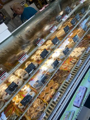 Karmen Bakery by null