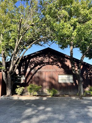 Buck’s Restaurant by null