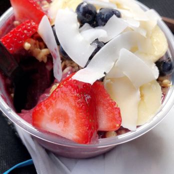 Fresh Kitchen - I got 16 oz. the Classic Acai Bowl - Sandwiches Near Me - Glendora, California