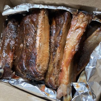 M & M BBQ - 1/2 rack of ribs - Barbeque Near Me - Boston, Massachusetts