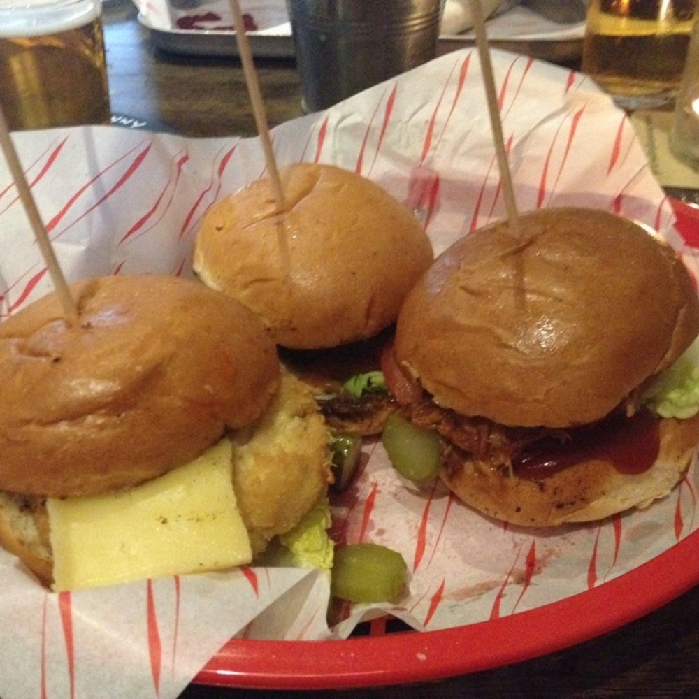 The Raven - The sliders looked so good but I was so disappointed :( - Pubs Near Me - Glasgow, GLG