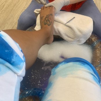 Mac Arthur Nails - Nail Salons Near Me - Oakland, California