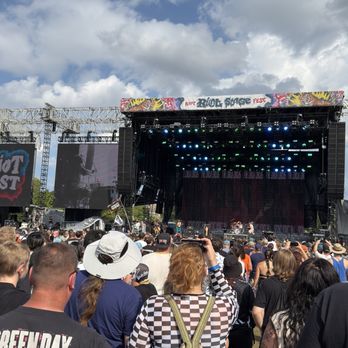Riot Fest Chicago - Festivals Near Me - Chicago, Illinois