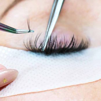 Beverly Hills Lash Institute - Volume lashes expertly applied will not damage the natural lashes - Eyelash Service Near Me - Beverly Hills, California Beverly Hills Lash Institute - Volume lashes expertly applied will not damage the natural lashes - Eyelash Service Near Me - Beverly Hills, California