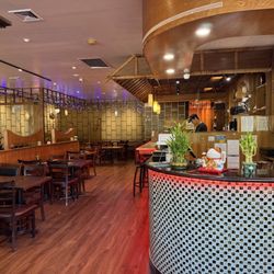 Sushi Palace - Nice palce