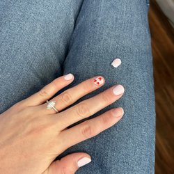 Lakeland Nails Spa - Left hand, gel that came off 4 hours after manicure