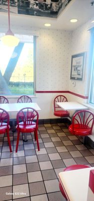 In-N-Out Burger by null