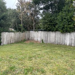 Old, dilapidated fence. (Before) Old, dilapidated fence. (Before)