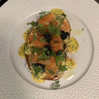 Le Basque - Smoked salmon caviar toast topped - Vegan Near Me - New York, New York
