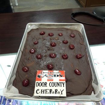 Door County Candy - Cherry Fudge - Candy Stores Near Me - Sturgeon Bay, Wisconsin