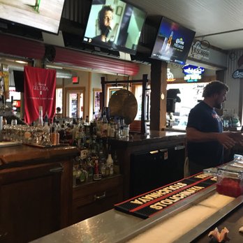 Dundee's Bar and Grill - Horrible customer service!!! - Breakfast & Brunch Near Me - Seaside, Oregon Dundee's Bar and Grill - Horrible customer service!!! - Breakfast & Brunch Near Me - Seaside, Oregon