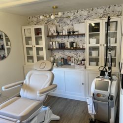 Dew Aesthetics & Wellness
