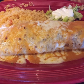 Salsa & Beer - Carnitas burrito - Mexican Near Me - Van Nuys, California