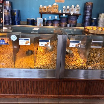 Garrett Popcorn Shops - Popcorn Shops Near Me - Chicago, Illinois