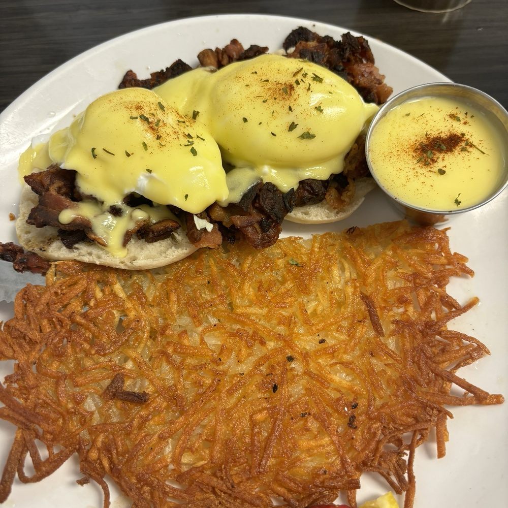 Sweet E's Cafe - Cafes Near Me - Honolulu, Hawaii