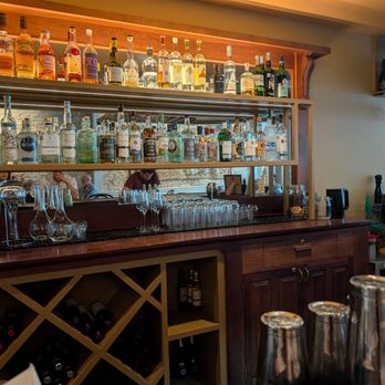 Gina's on Congress - Bar - French Near Me - Austin, Texas