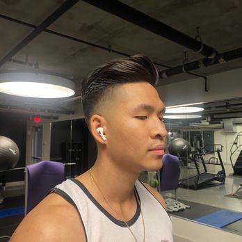 Alpha Barbershop - Barbers Near Me - Los Angeles, California