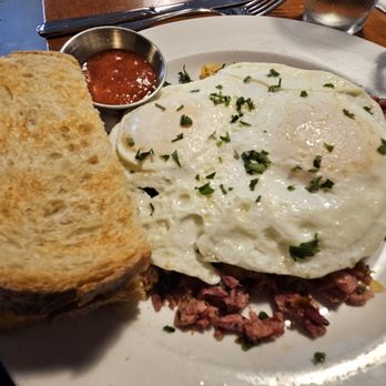 Matt's Big Breakfast - Corn Beef Hash - Breakfast & Brunch Near Me - Phoenix, Arizona