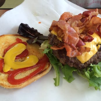Milt's Stop & Eat - Bacon cheeseburger!!! - Fast Food Near Me - Moab, Utah