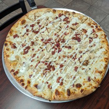 Old World Pizza - Chicken Bacon Ranch! - Pizza Near Me - Broken Arrow, Oklahoma Old World Pizza - Chicken Bacon Ranch! - Pizza Near Me - Broken Arrow, Oklahoma