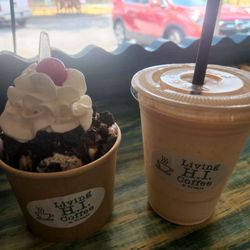 Living HI Coffee & Treats - Eureka Springs - Hot fudge sundae and peachy peach shake.