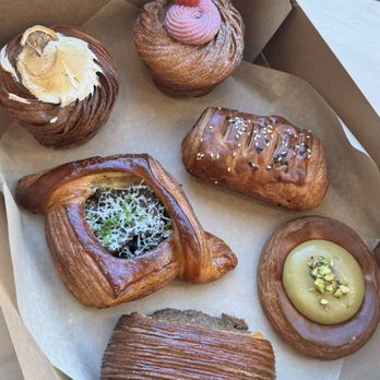 Fondry - Yuzu meringue croiffin, framboise croiffin, mushroom bechamel danish, mustard sausage roll, pain au swiss, pistachio cream danish - Cafes Near Me - Los Angeles, California Fondry - Yuzu meringue croiffin, framboise croiffin, mushroom bechamel danish, mustard sausage roll, pain au swiss, pistachio cream danish - Cafes Near Me - Los Angeles, California