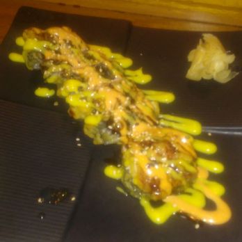 Ginzaya - Las Vegas roll! Oh so tasty! Nom nom nom! - Japanese Near Me - La Mirada, California