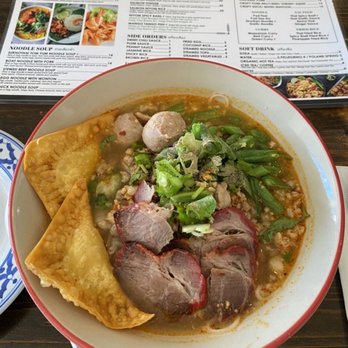 Niyom Thai Kitchen - Thai Near Me - Flushing, New York