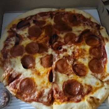 La Pizza Rina - Small pepperoni pizza - Italian Near Me - Honolulu, Hawaii La Pizza Rina - Small pepperoni pizza - Italian Near Me - Honolulu, Hawaii