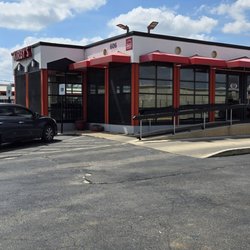Kirby's Korner Restaurant - Outside