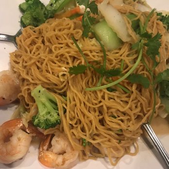 Pho So 9 - Chow mein with veggies and shrimp - Vietnamese Near Me - Cypress, California Pho So 9 - Chow mein with veggies and shrimp - Vietnamese Near Me - Cypress, California